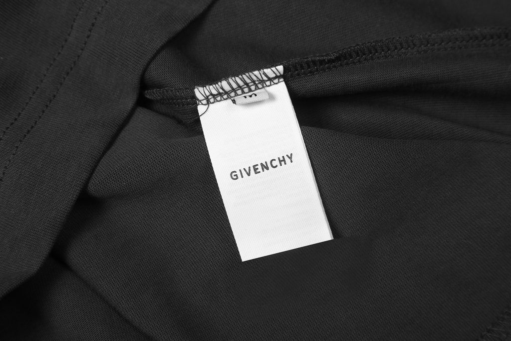 Short-sleeved T-shirt with Eight-Star Print&nbsp;