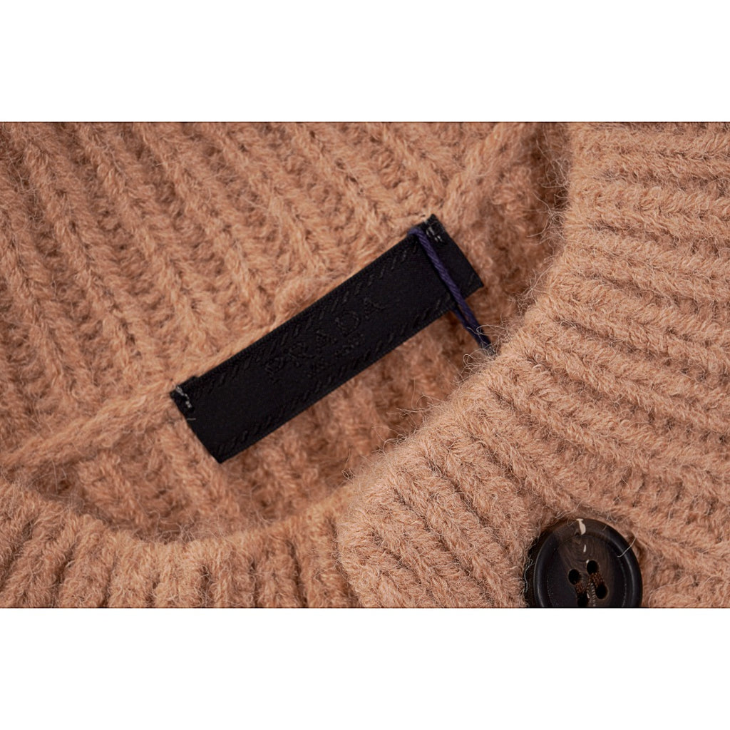 Prada 22FW Coarse Stitched Wool Cardigan (Khaki)