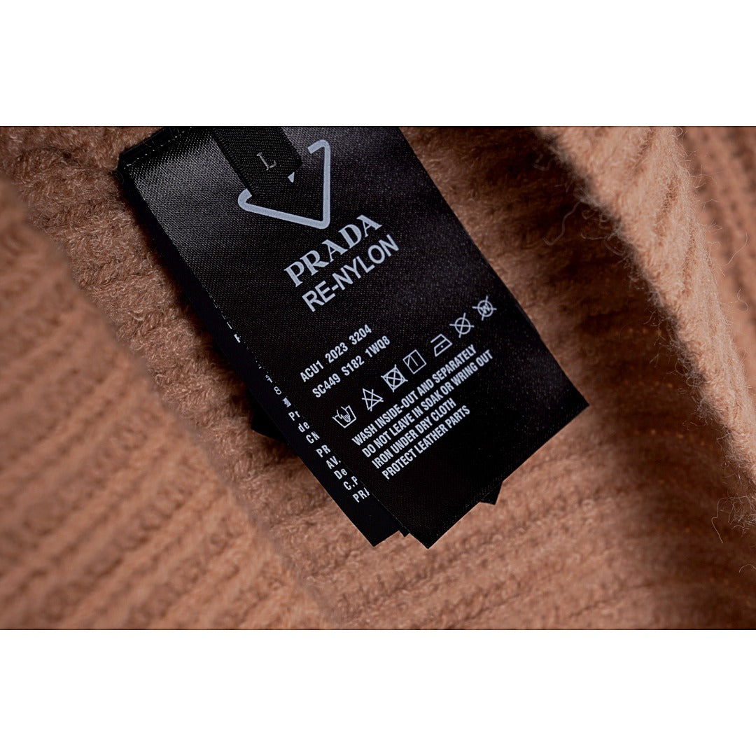 Prada 22FW Coarse Stitched Wool Cardigan (Khaki)