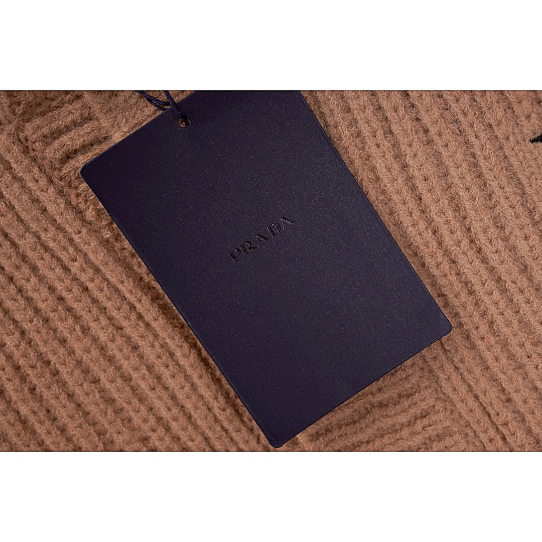 Prada 22FW Coarse Stitched Wool Cardigan (Khaki)