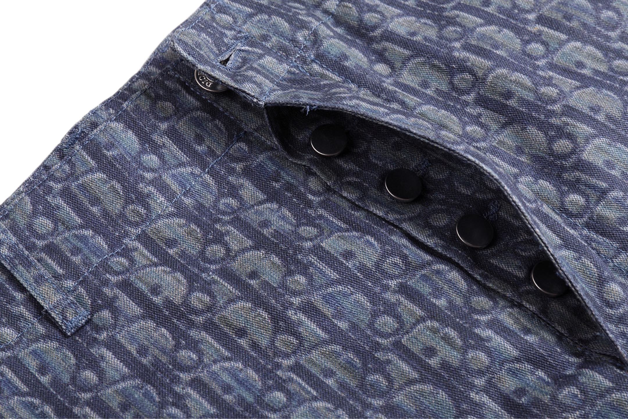 Allover Print Cotton Double Pocket Cargo Shorts